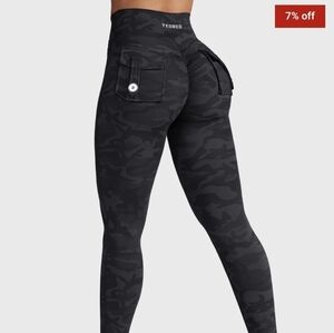 Sleek Black Camo Leggings